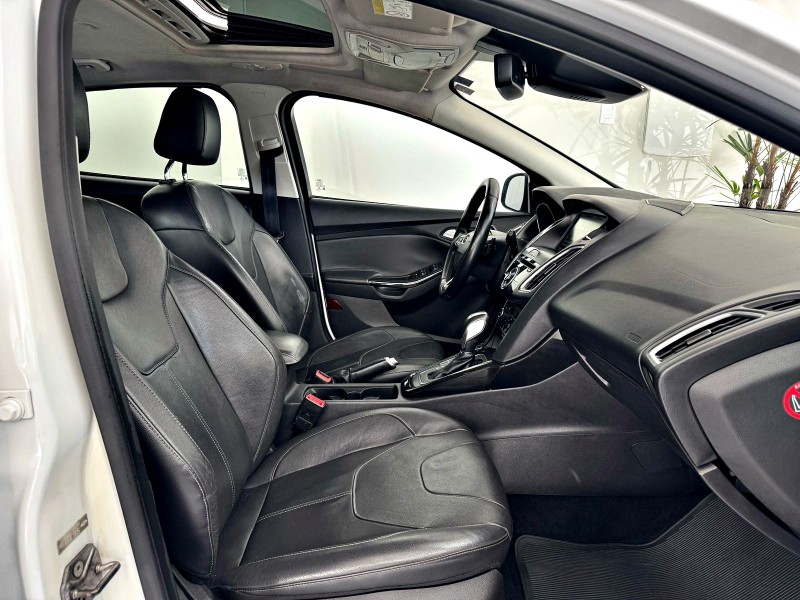 FOCUS 2.0 TITANIUM PLUS HATCH 16V FLEX 4P AUTO - 2016 - CAXIAS DO SUL