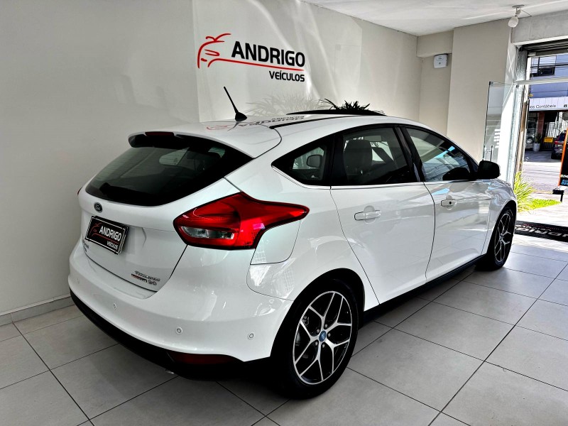 FOCUS 2.0 TITANIUM PLUS HATCH 16V FLEX 4P AUTO - 2016 - CAXIAS DO SUL