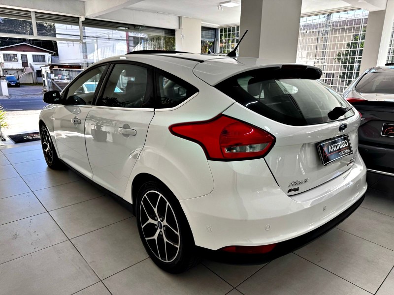 FOCUS 2.0 TITANIUM PLUS HATCH 16V FLEX 4P AUTO - 2016 - CAXIAS DO SUL