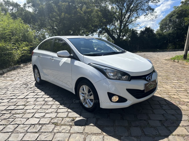 HB20S 1.6 PREMIUM 16V FLEX 4P AUTOMÁTICO - 2014 - NOVA PRATA