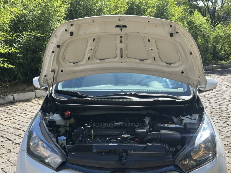 HB20S 1.6 PREMIUM 16V FLEX 4P AUTOMÁTICO - 2014 - NOVA PRATA
