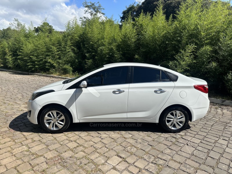 HB20S 1.6 PREMIUM 16V FLEX 4P AUTOMÁTICO - 2014 - NOVA PRATA