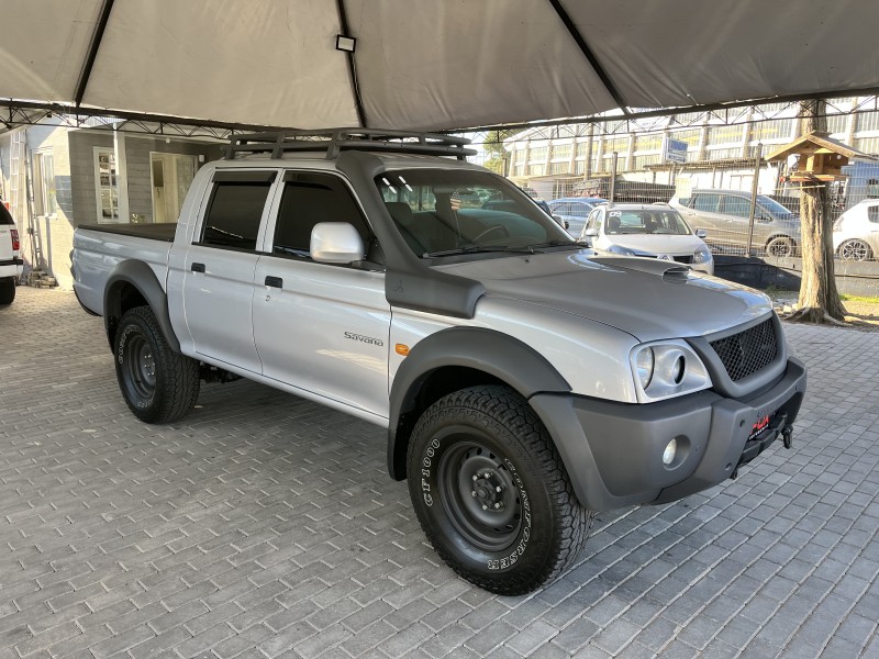 L200 SAVANA 2.5 4X4 CD 8V TURBO DIESEL 4P MANUAL - 2011 - CAXIAS DO SUL