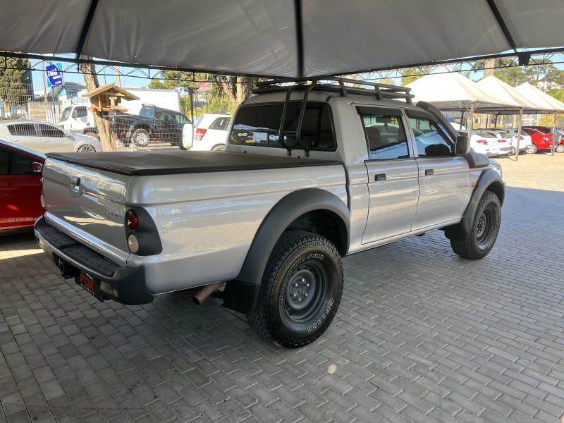 L200 SAVANA 2.5 4X4 CD 8V TURBO DIESEL 4P MANUAL - 2011 - CAXIAS DO SUL