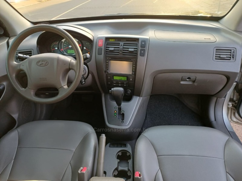 TUCSON 2.0 MPFI GLS 16V 143CV 2WD GASOLINA 4P AUTOMÁTICO - 2017 - PASSO FUNDO