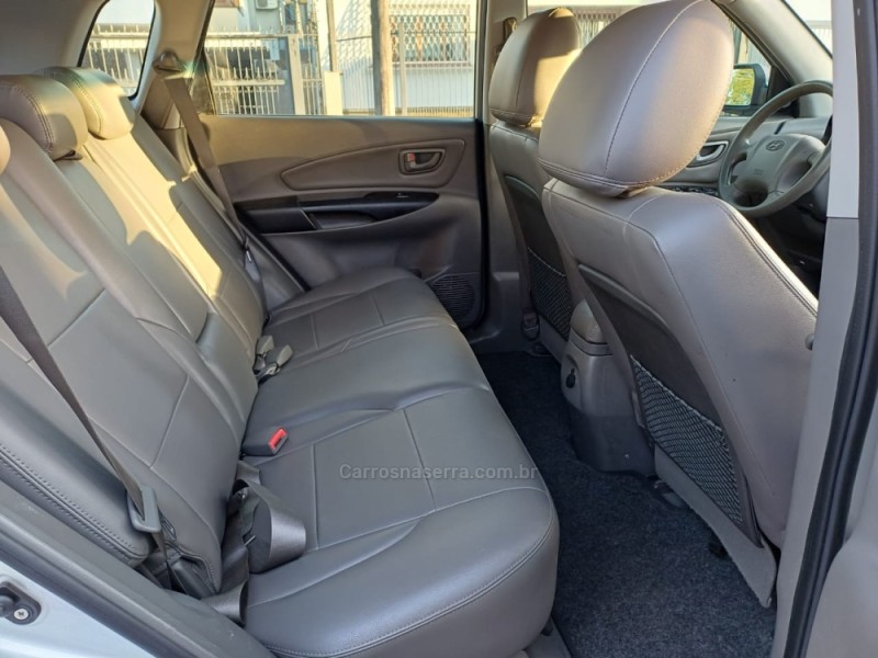 TUCSON 2.0 MPFI GLS 16V 143CV 2WD GASOLINA 4P AUTOMÁTICO - 2017 - PASSO FUNDO