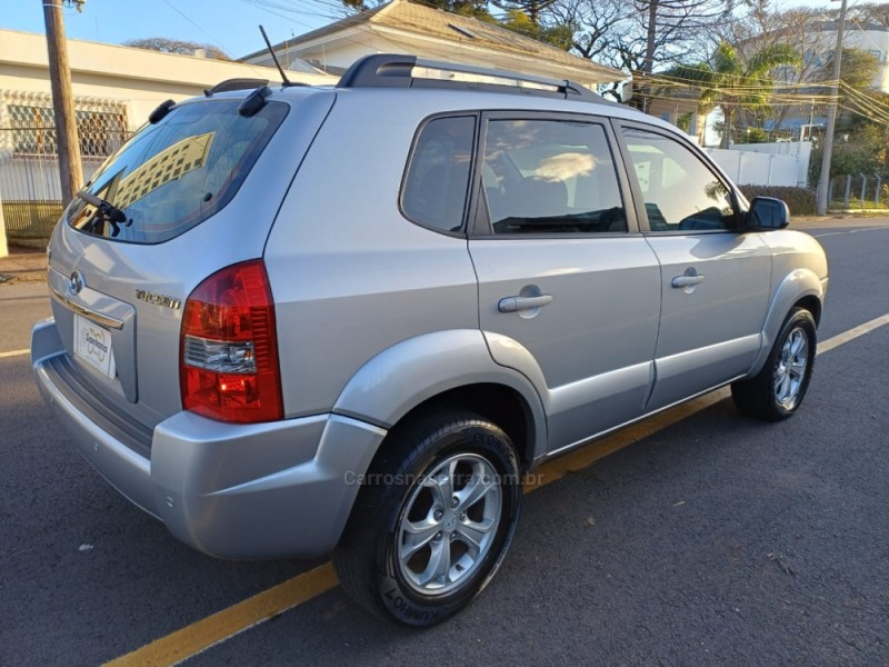 TUCSON 2.0 MPFI GLS 16V 143CV 2WD GASOLINA 4P AUTOMÁTICO - 2017 - PASSO FUNDO