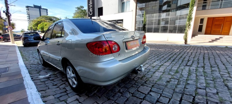 COROLLA 1.6 GLI 16V GASOLINA 4P MANUAL - 2004 - FARROUPILHA