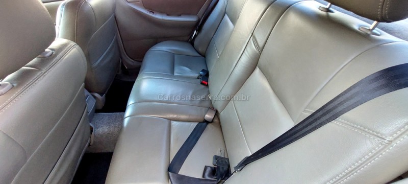 COROLLA 1.6 GLI 16V GASOLINA 4P MANUAL - 2004 - FARROUPILHA