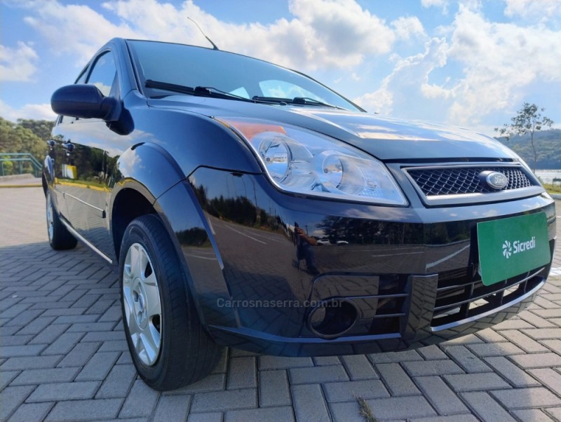 FIESTA 1.0 MPI 8V GASOLINA 4P MANUAL - 2008 - CAXIAS DO SUL