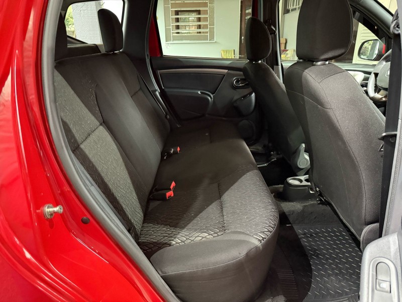 DUSTER 1.6 EXPRESSION 4X2 16V FLEX 4P MANUAL - 2018 - FARROUPILHA