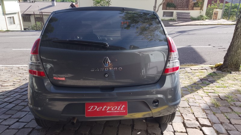 SANDERO 1.0 EXPRESSION 16V FLEX 4P MANUAL - 2014 - CAXIAS DO SUL