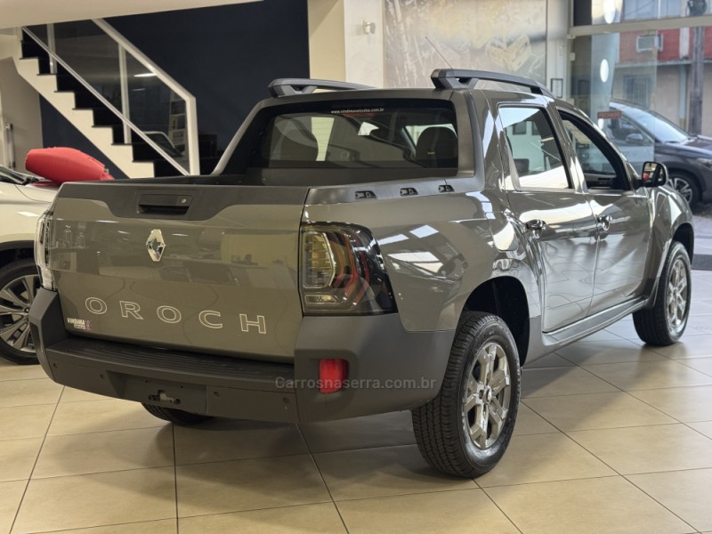 OROCH 1.6 16V SCE INTENSE FLEX 4P MANUAL - 2025 - FLORES DA CUNHA