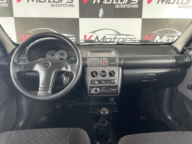 CORSA 1.0 MPFI CLASSIC SEDAN LIFE 8V FLEX 4P MANUAL - 2008 - PAROBé
