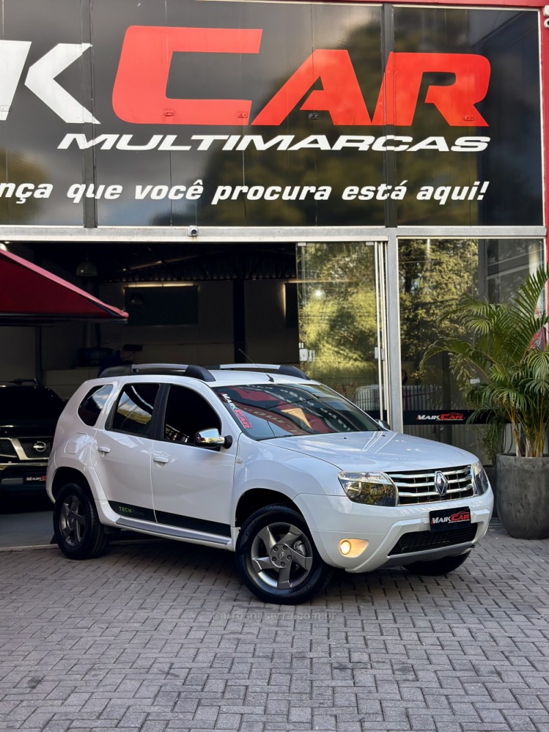 DUSTER 1.6 TECH ROAD 4X2 16V FLEX 4P MANUAL - 2014 - ESTâNCIA VELHA