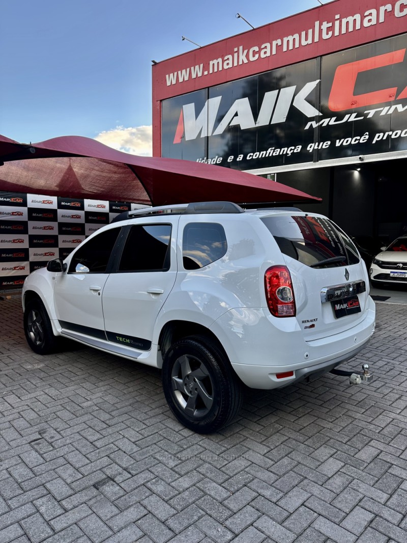 DUSTER 1.6 TECH ROAD 4X2 16V FLEX 4P MANUAL - 2014 - ESTâNCIA VELHA