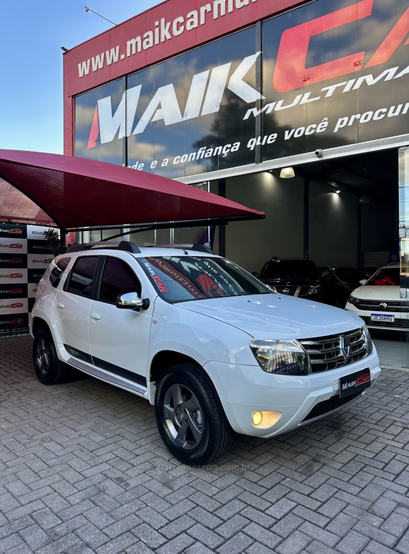DUSTER 1.6 TECH ROAD 4X2 16V FLEX 4P MANUAL - 2014 - ESTâNCIA VELHA
