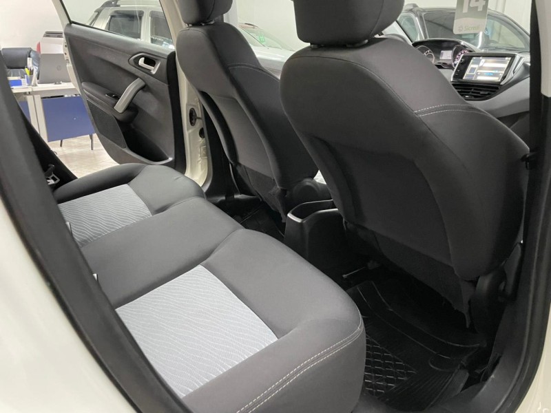 208 1.5 ACTIVE 8V FLEX 4P MANUAL - 2014 - CAXIAS DO SUL