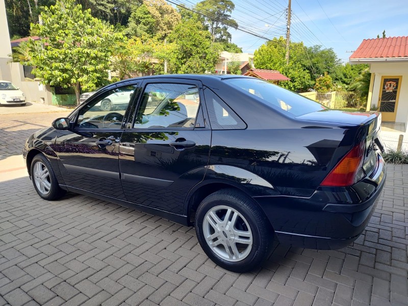 FOCUS 1.6 GLX SEDAN 8V GASOLINA 4P MANUAL - 2007 - LAJEADO