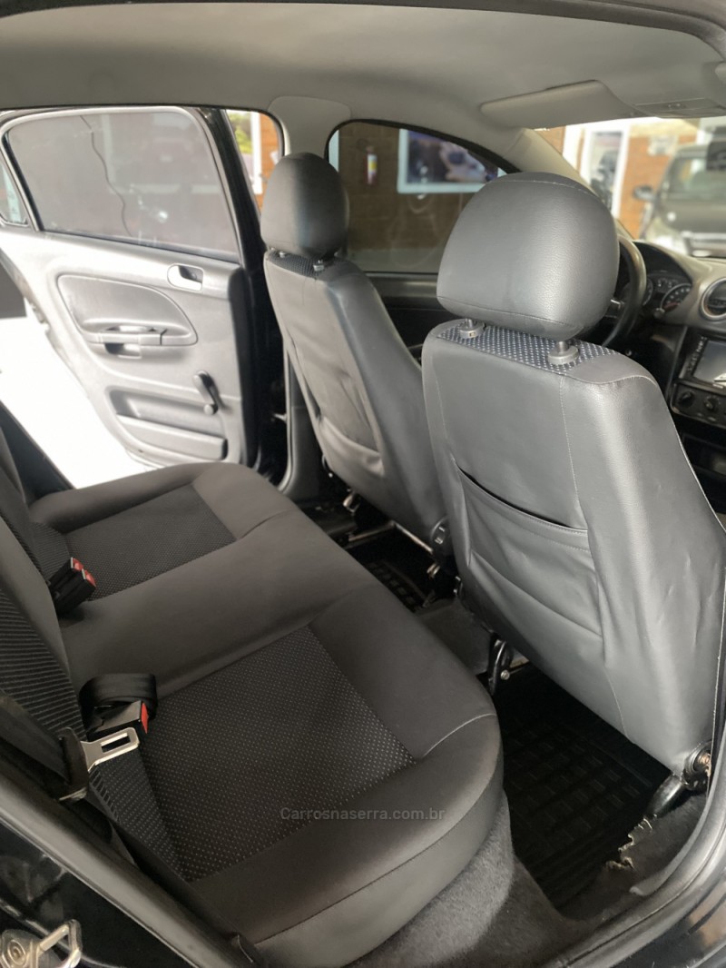 GOL 1.0 12V MPI TOTALFLEX 4P MANUAL - 2015 - PAROBé
