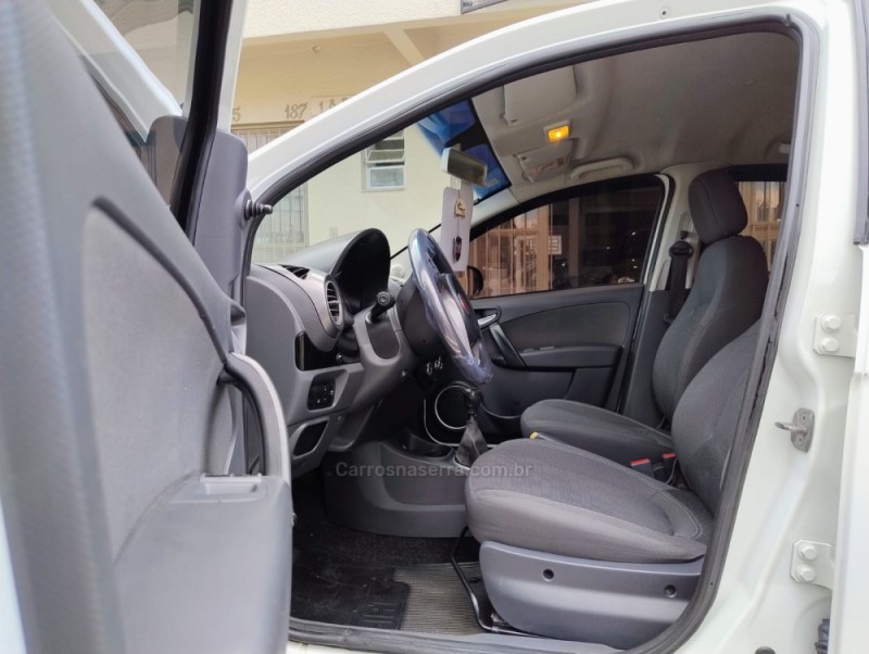 PALIO 1.0 MPI ATTRACTIVE 8V FLEX 4P MANUAL - 2017 - VACARIA