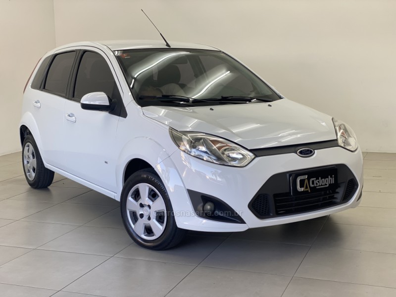 FIESTA 1.6 ROCAM SE 8V FLEX 4P MANUAL - 2014 - CARLOS BARBOSA