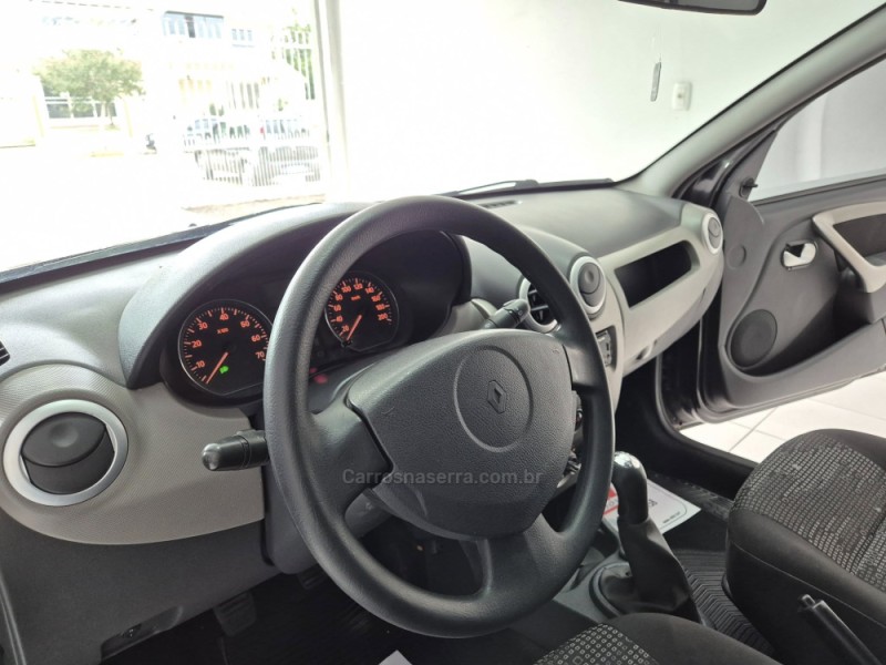SANDERO 1.0 EXPRESSION 16V FLEX 4P MANUAL - 2011 - NãO-ME-TOQUE