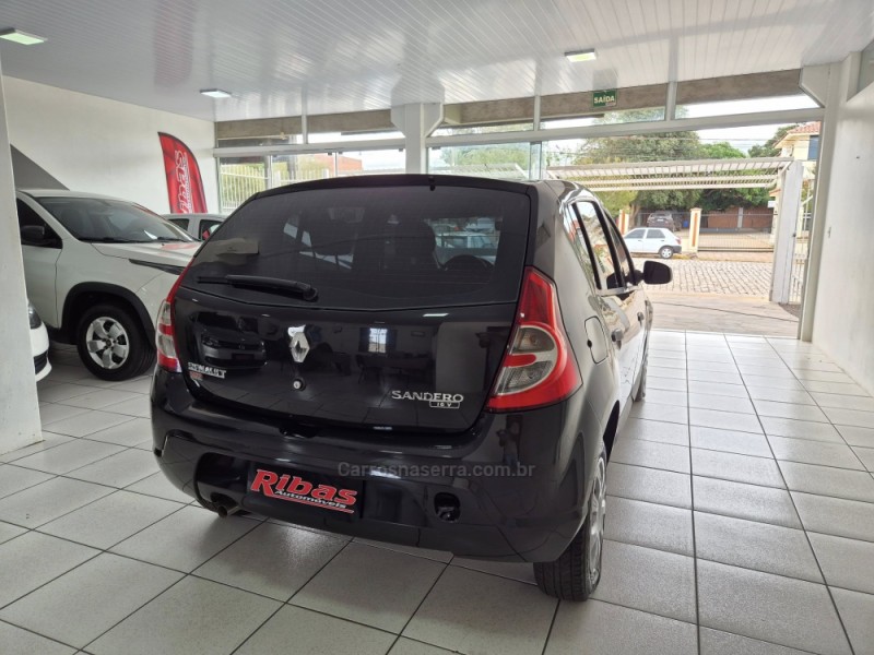 SANDERO 1.0 EXPRESSION 16V FLEX 4P MANUAL - 2011 - NãO-ME-TOQUE