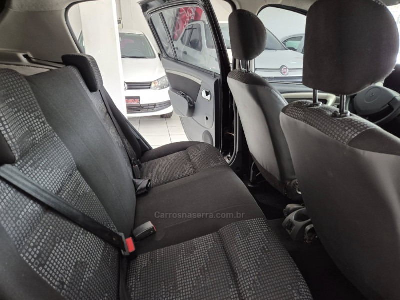 SANDERO 1.0 EXPRESSION 16V FLEX 4P MANUAL - 2011 - NãO-ME-TOQUE