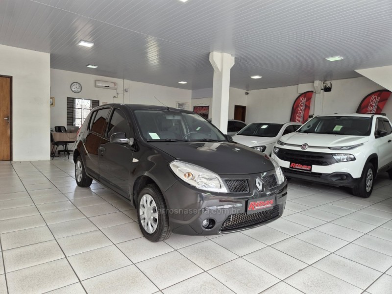SANDERO 1.0 EXPRESSION 16V FLEX 4P MANUAL - 2011 - NãO-ME-TOQUE
