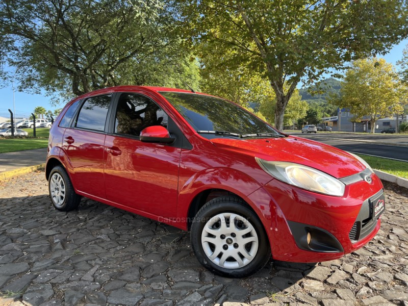 FIESTA 1.6 MPI HATCH 8V FLEX 4P MANUAL - 2014 - DOIS IRMãOS