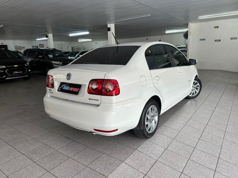 POLO SEDAN 1.6 MI COMFORTLINE 8V FLEX 4P AUTOMATIZADO - 2012 - NOVO HAMBURGO