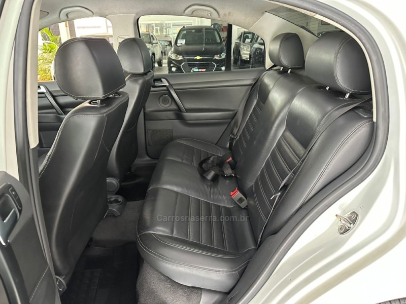 POLO SEDAN 1.6 MI COMFORTLINE 8V FLEX 4P AUTOMATIZADO - 2012 - NOVO HAMBURGO