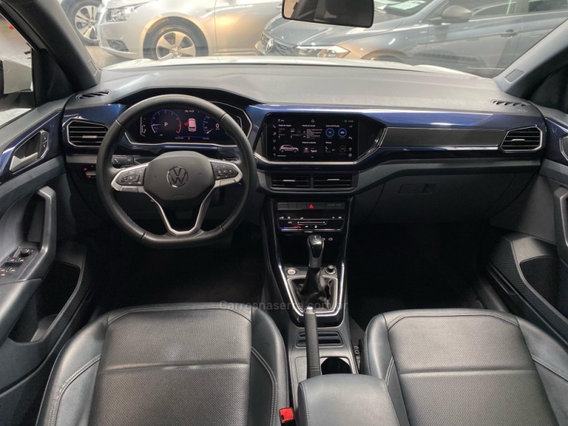 T-CROSS 1.0 COMFORTLINE TSI FLEX 4P AUTOMÁTICO - 2024 - VACARIA