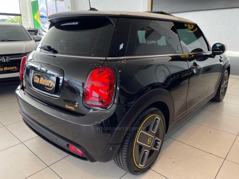 COOPER S E EXCLUSIVE 184CV ELÉTRICO 2P AUTOMÁTICO - 2024 - SãO LEOPOLDO