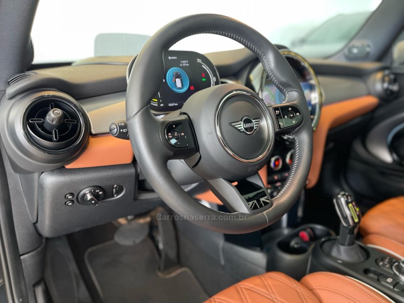 COOPER S E EXCLUSIVE 184CV ELÉTRICO 2P AUTOMÁTICO - 2024 - SãO LEOPOLDO
