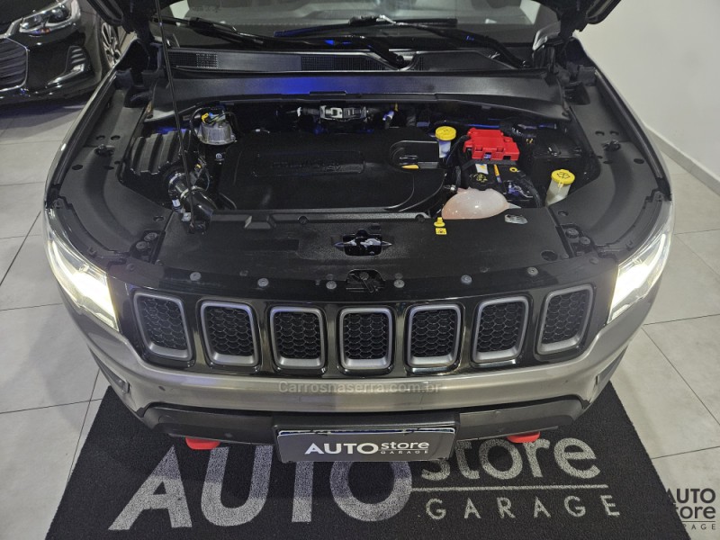 COMPASS 2.0 16V DIESEL TRAILHAWK 4X4 AUTOMÁTICO - 2019 - CAXIAS DO SUL