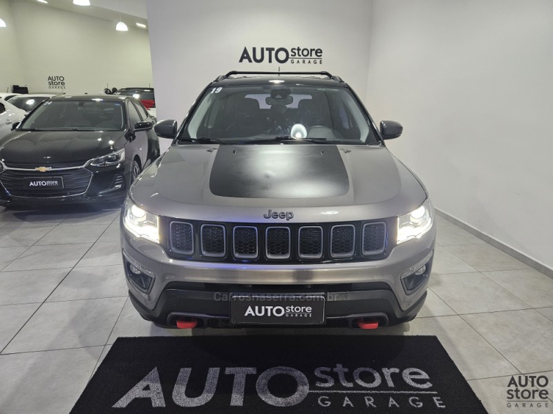 COMPASS 2.0 16V DIESEL TRAILHAWK 4X4 AUTOMÁTICO - 2019 - CAXIAS DO SUL