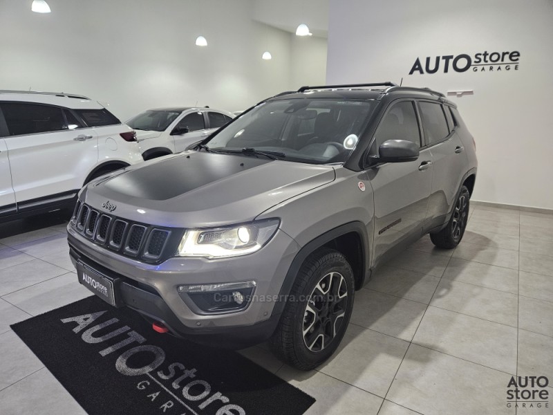 COMPASS 2.0 16V DIESEL TRAILHAWK 4X4 AUTOMÁTICO - 2019 - CAXIAS DO SUL