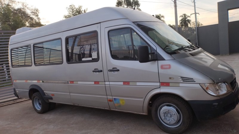 sprinter 2.2 415 van luxo teto alto 19 lugares diesel 3p manual 2009 caxias do sul