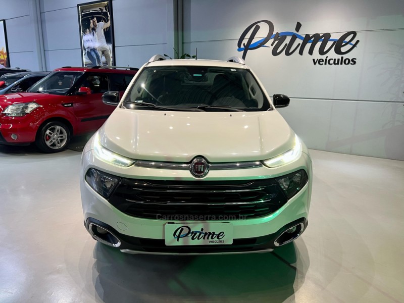 TORO 2.0 16V VOLCANO AT9 4X4 FLEX 4P AUTOMÁTICO - 2019 - ESTâNCIA VELHA