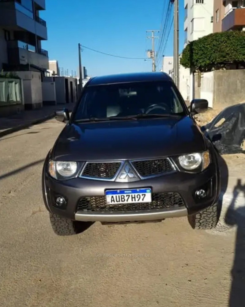L200 TRITON 3.2 HPE 4X4 CD 16V TURBO INTERCOOLER DIESEL 4P AUTOMÁTICO - 2012 - VACARIA