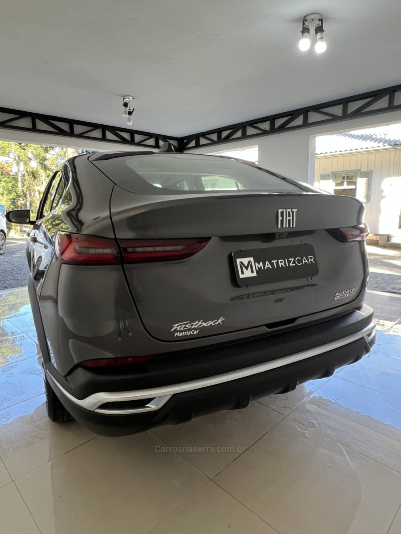 FASTBACK 1.0 AUDACE 200 TURBO FLEX 4P AUTOMÁTICO - 2024 - CANELA