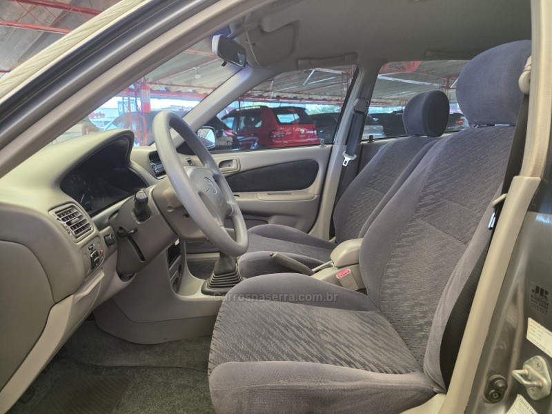 COROLLA 1.8 XEI 16V GASOLINA 4P MANUAL - 2002 - SAPIRANGA