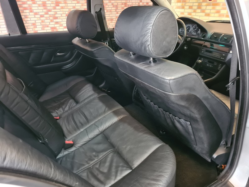525I 2.5 SEDAN 24V GASOLINA 4P AUTOMÁTICO - 2001 - FARROUPILHA