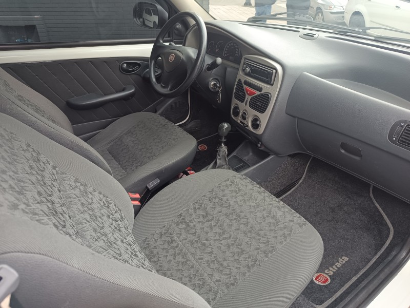 STRADA 1.4 MPI FIRE CS 8V FLEX 2P MANUAL - 2011 - FLORES DA CUNHA