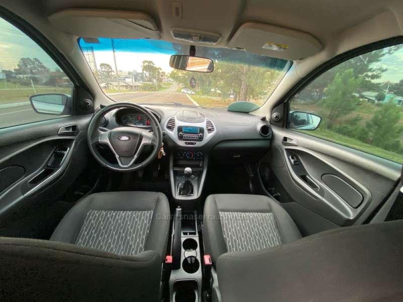 VOYAGE 1.6 MI TRENDLINE 8V FLEX 4P MANUAL - 2017 - VACARIA