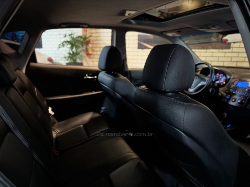 I30 2.0 MPFI GLS 16V GASOLINA 4P AUTOMÁTICO - 2011 - NOVO HAMBURGO