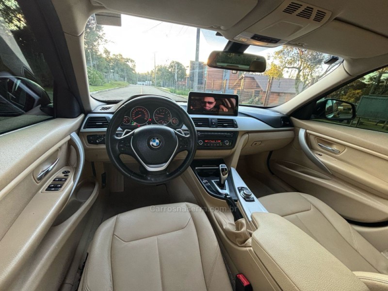 320I  - 2015 - CANELA