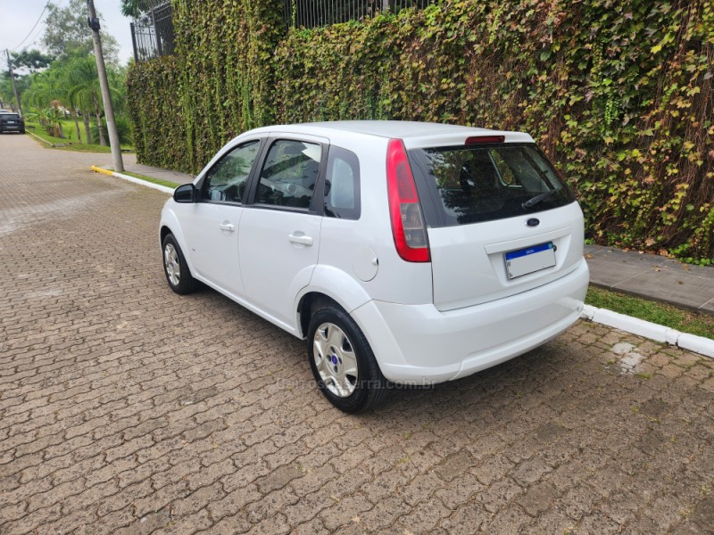 FIESTA 1.0 SE 8V FLEX 4P MANUAL - 2014 - MONTENEGRO